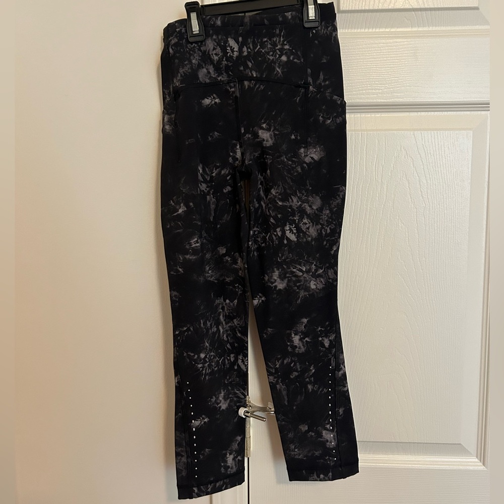LULU leggings! size 2